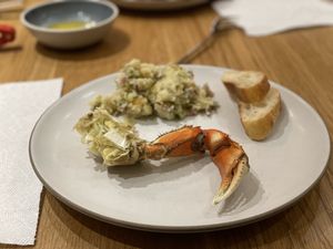 Crab, mashed potatoes, and a bit of bread